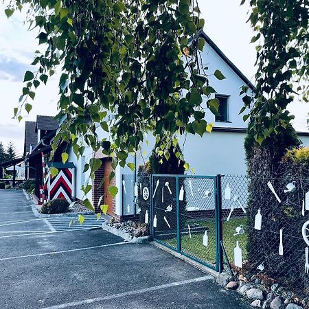 Karczma-Koszwice Bed & Breakfast エクステリア 写真