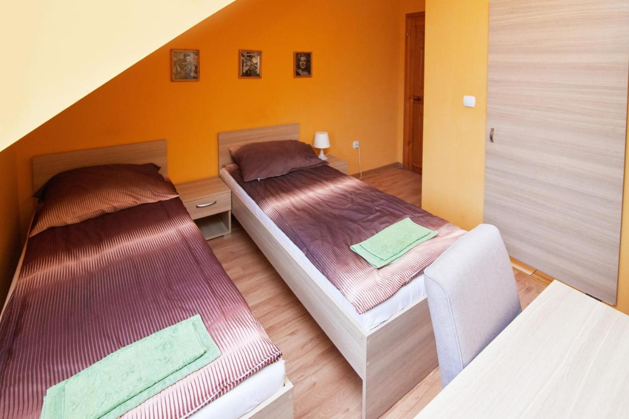 Karczma-Koszwice Bed & Breakfast エクステリア 写真