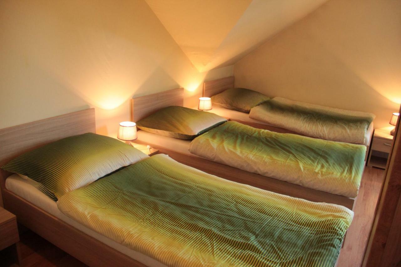Karczma-Koszwice Bed & Breakfast エクステリア 写真